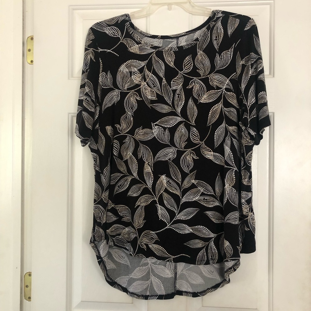 Lane Bryant Black with White & Tan Ivy Leaf Print Blouse Womens 18/20 Scoop Neck